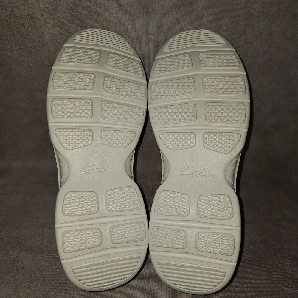 Clarks Bradley Easy Size 11.5M Stone Grey Slip On Sneakers Extreme Comfort
